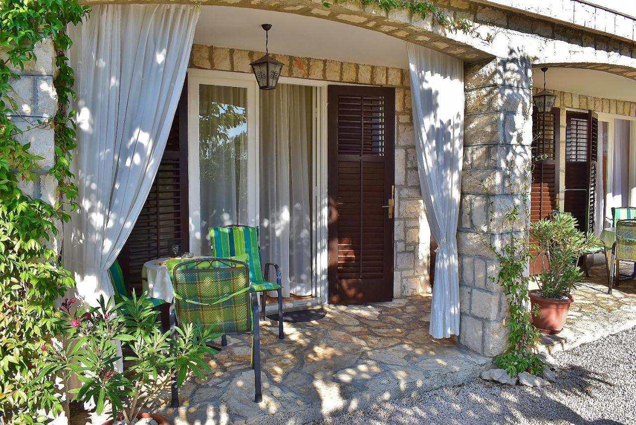 Apartments Zenko Rab Town Exterior photo