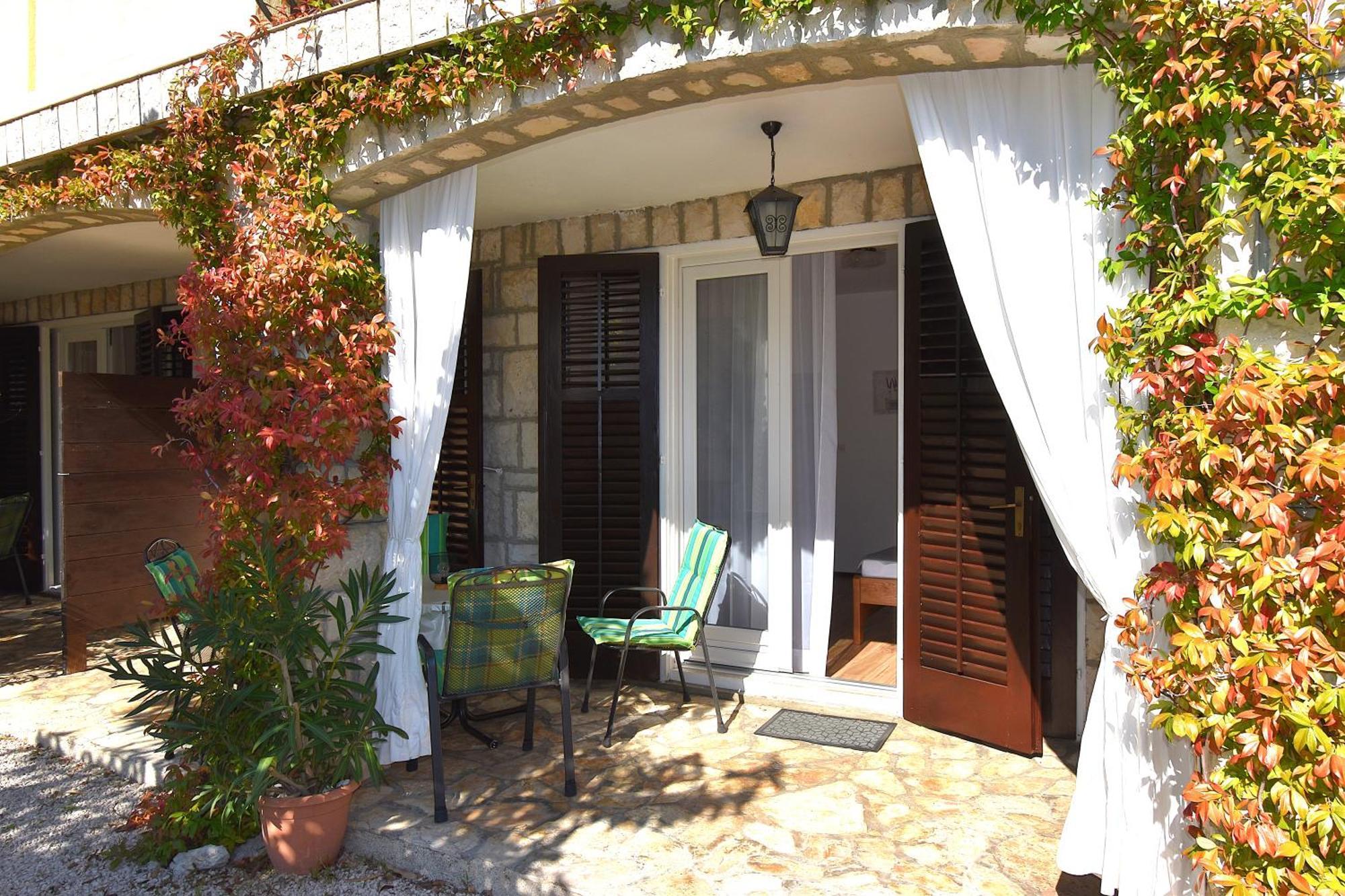Apartments Zenko Rab Town Exterior photo