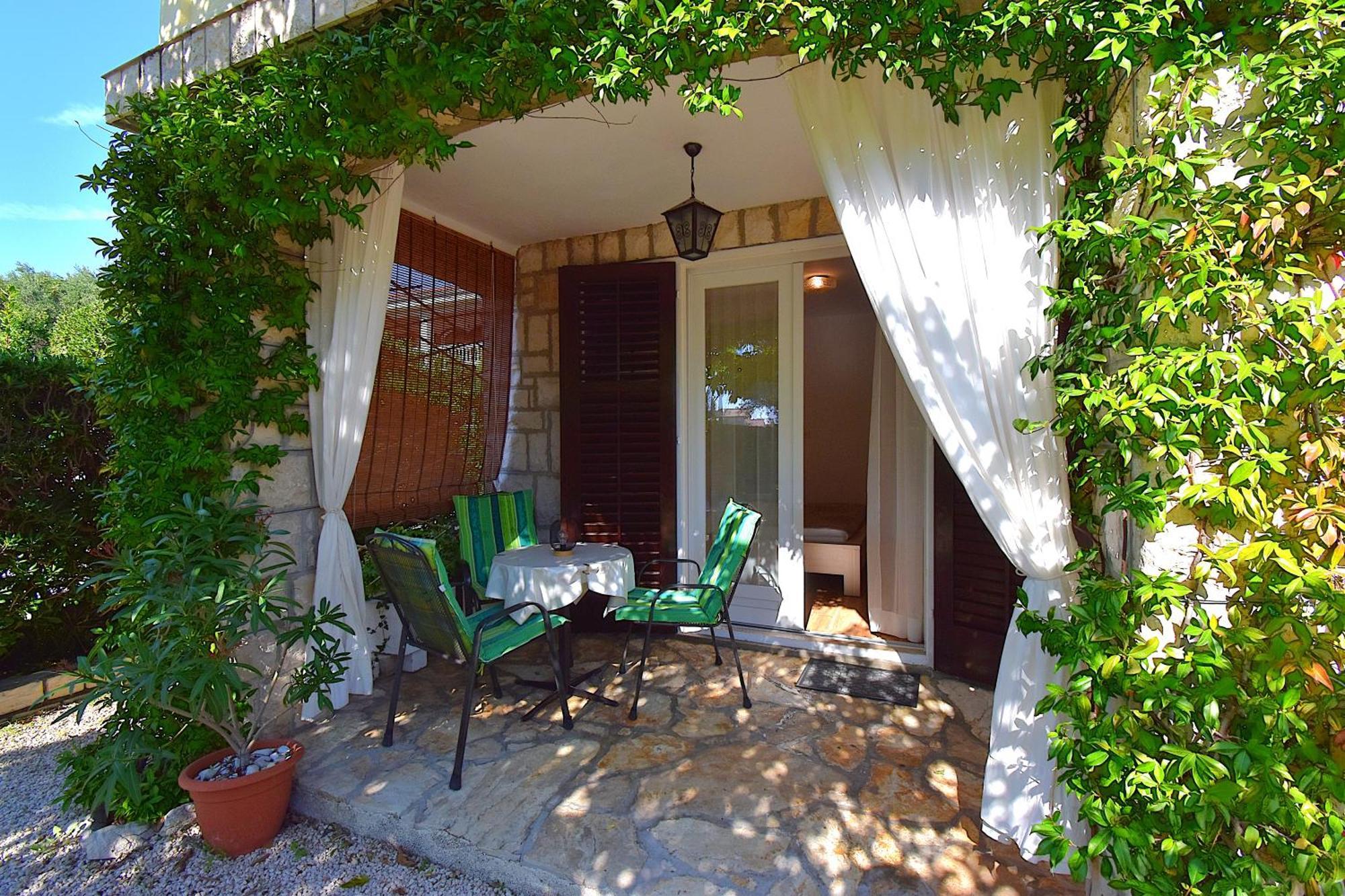 Apartments Zenko Rab Town Exterior photo